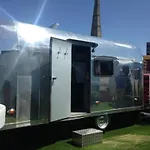 Konukevi Brooks 4*