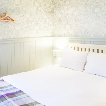 Brooks 4* Bristol