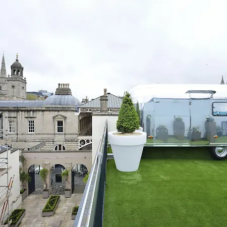 Brooks 4* Bristol