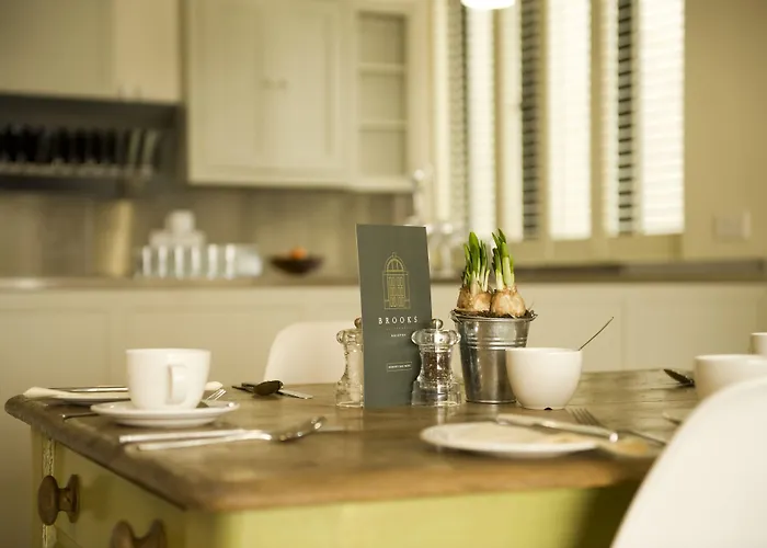 브룩스 브리스톨 브리스틀