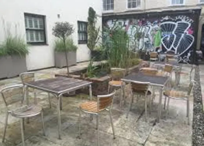 布鲁克斯布里斯托尔宾馆