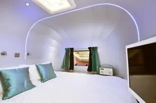 브룩스 브리스톨 게스트하우스 4*